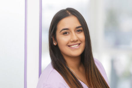 Aleyna Bayrak - Auszubildende in der Zahnarztpraxis Dr. Vera Heinz in Gummersbach